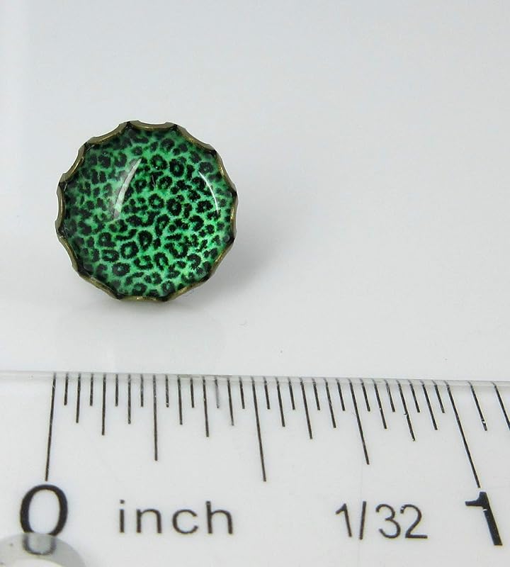 Summerfield Collection Antiqued Gold-tone Animal Print Glass Stud Earrings 12mm (Grass Green)