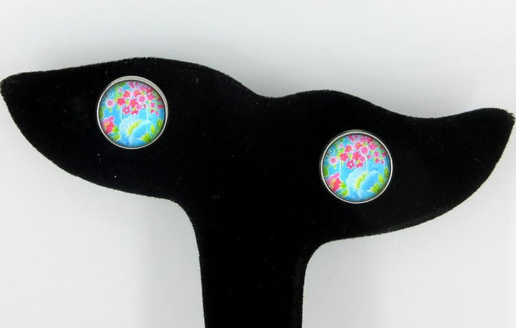 Summerfield Collection Stainless Steel Floral Printed Glass Necklace Stud Earrings Set (Blue)