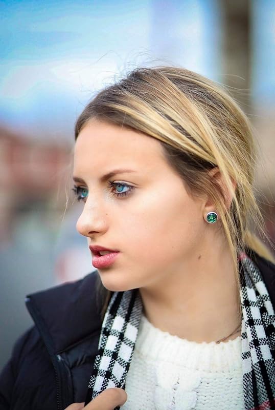 Summerfield Collection Shiny Silver-tone Opalescent Leaf Resin Stud Earrings 10mm (Black)