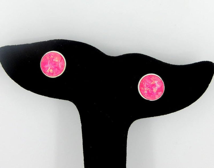 Summerfield Collection Shiny Silver-tone Opalescent Leaf Resin Stud Earrings 10mm (Hot Pink)