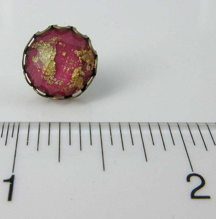 Summerfield Collection Antiqued Gold-tone Faceted Resin Leaf Foil Stud Earrings 12mm (Hot Pink)