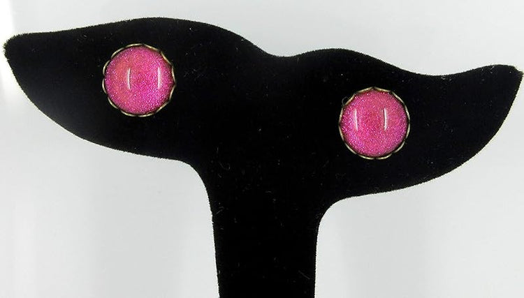 Summerfield Collection Antiqued Gold-tone Bright Pink Glitter Glass Stud Earrings 12mm Hand-painted