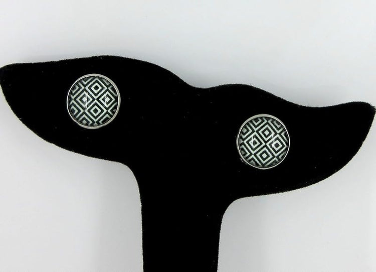 Summerfield Collection Stainless Steel Black and White Geometric Print Glass Stud Earrings 12mm