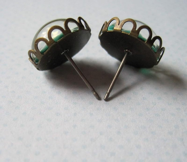 Summerfield Collection Antiqued Gold-tone Teal Blue Green Glitter Glass Stud Earrings Hand-painted 12mm