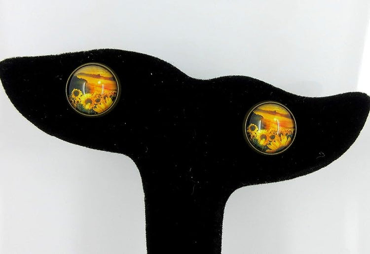 Summerfield Collection Antiqued Gold-tone Sunset Sunflower Print Glass Stud Earrings 12mm