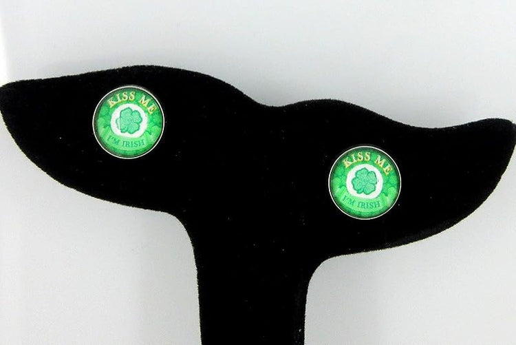 Summerfield Collection Stainless Steel Kiss Me I'm Irish Print Glass Stud Earrings 12mm