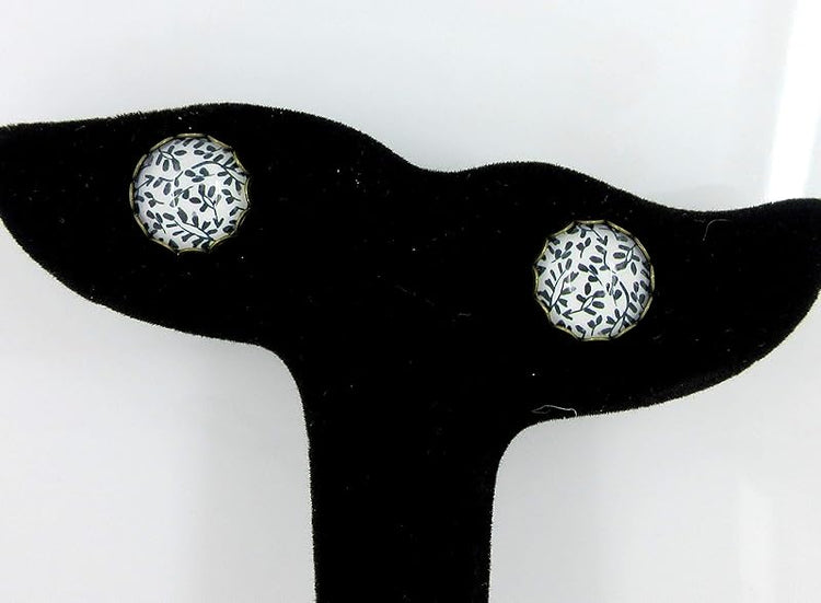 Summerfield Collection Antiqued Gold-tone Off White and Black Flower Print Glass Stud Earrings 12mm