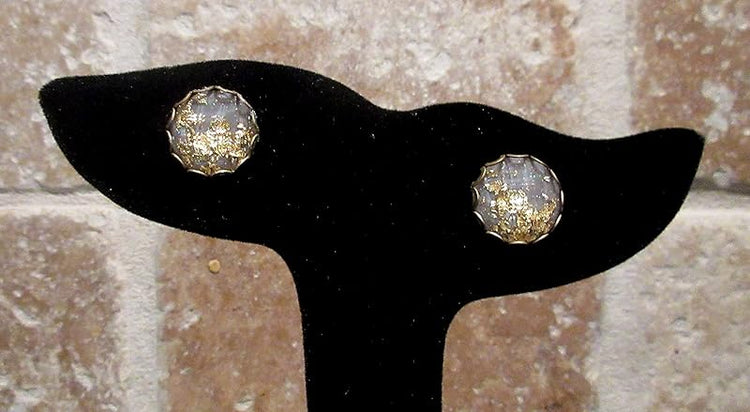 Summerfield Collection Antiqued Gold-tone Faceted Resin Leaf Foil Stud Earrings 12mm (Gray)