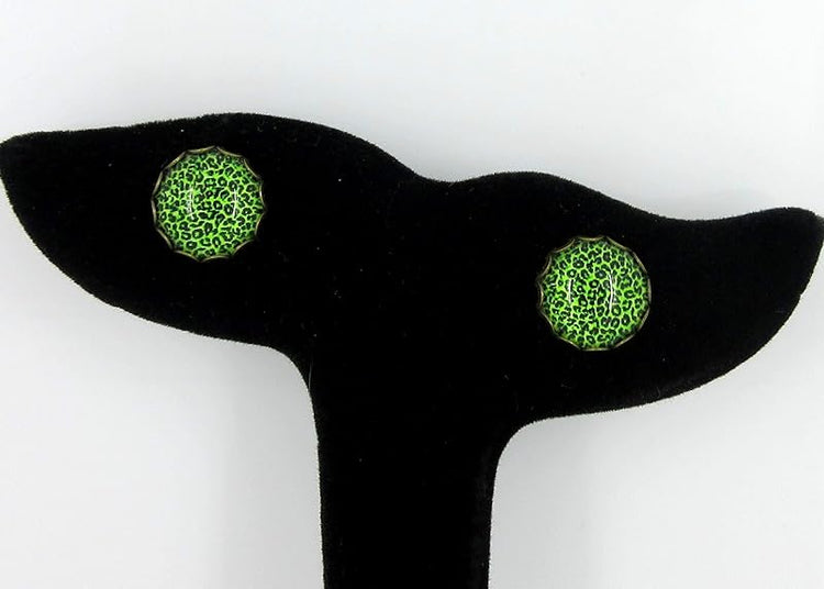 Summerfield Collection Antiqued Gold-tone Animal Print Glass Stud Earrings 12mm (Bright Green)