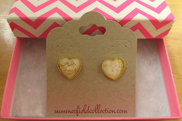 Summerfield Collection Gold-tone Heart Shaped Faceted Resin Leaf Foil Stud Earrings 12mm (White)