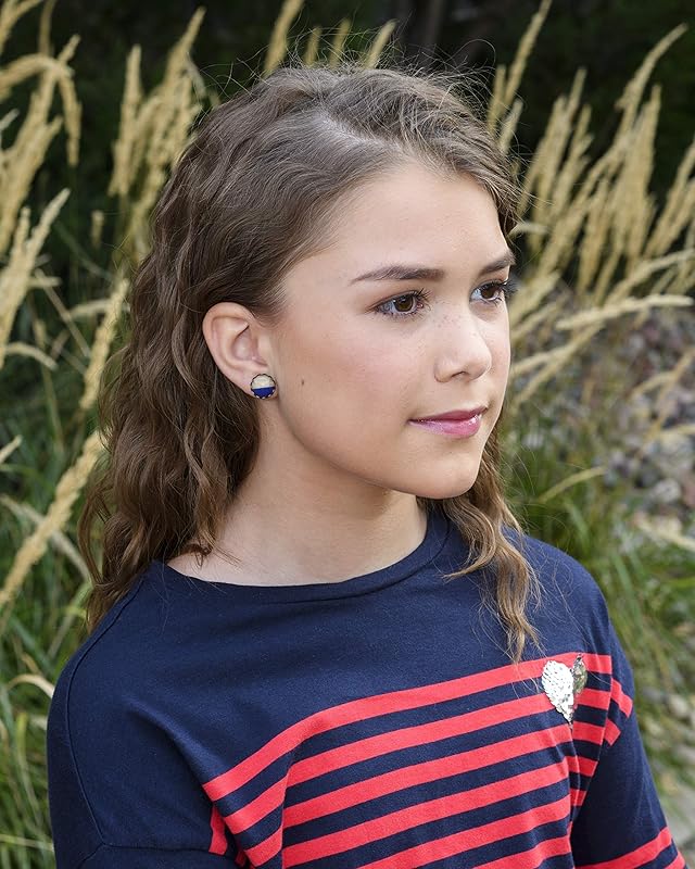 Summerfield Collection Antiqued Gold-tone Dark Blue Faux Wood and Resin Stud Earrings 12mm