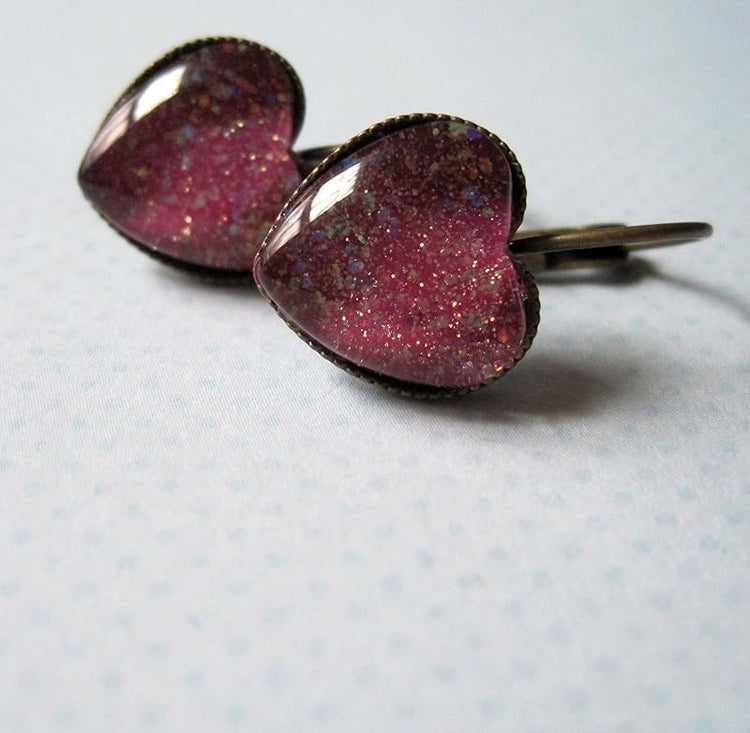 Summerfield Collection Antiqued Gold-tone Berry Iridescent Glitter Glass Heart Drop Earrings Hand-painted