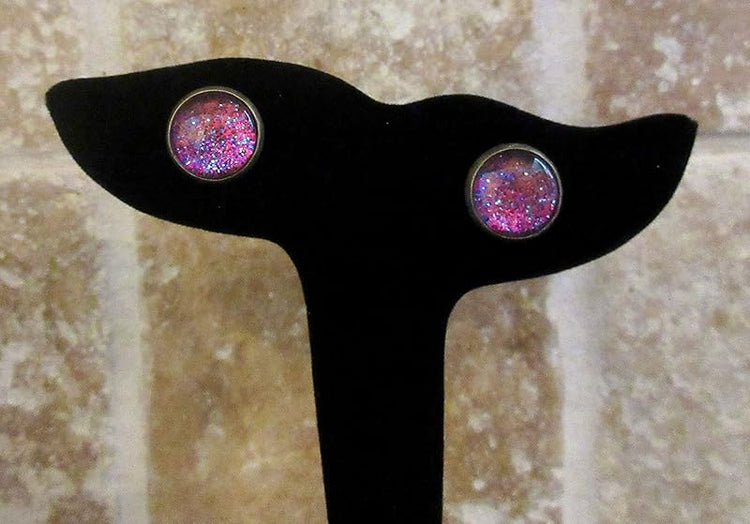 Summerfield Collection Antiqued Gold-tone Hot Pink and Blue Glitter Glass Stud Earrings Hand-painted 12mm