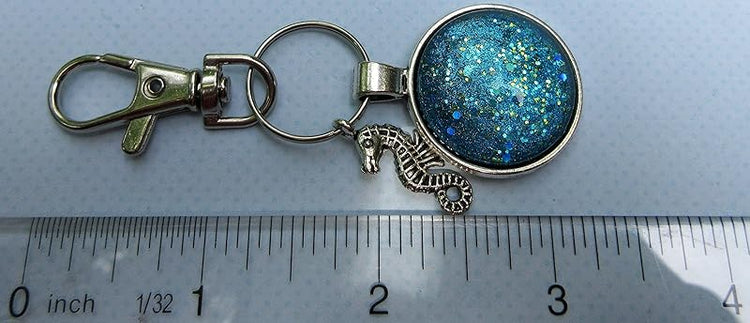 Summerfield Collection Antiqued Silver-tone Ocean Blue Glitter Glass Keychain Seahorse Charm Hand-painted
