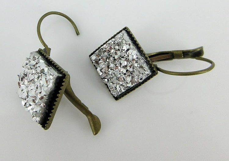 Summerfield Collection Antiqued Gold-tone Geometric Square Faux Druzy Stone Lever-back Drop Earrings (Silver Metallic)