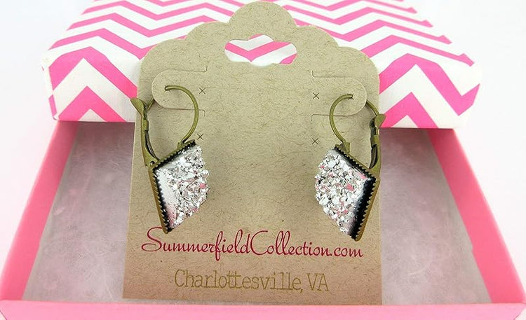 Summerfield Collection Antiqued Gold-tone Geometric Square Faux Druzy Stone Lever-back Drop Earrings (Silver Metallic)