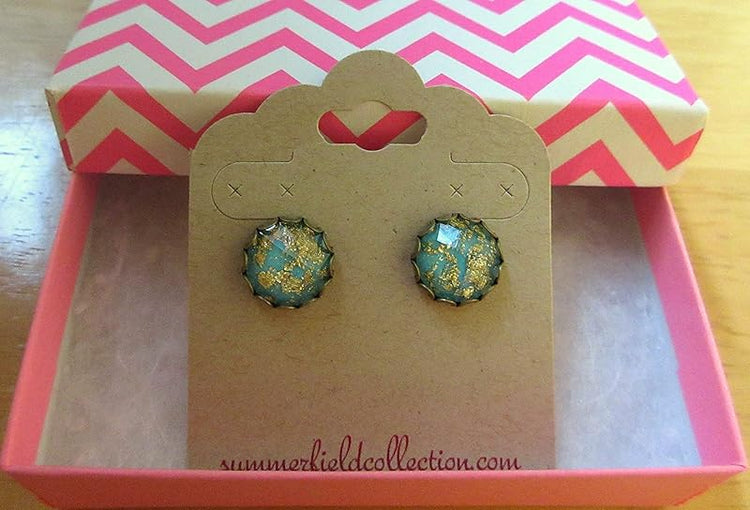 Summerfield Collection Antiqued Gold-tone Faceted Resin Leaf Foil Stud Earrings 12mm (Aqua Blue)