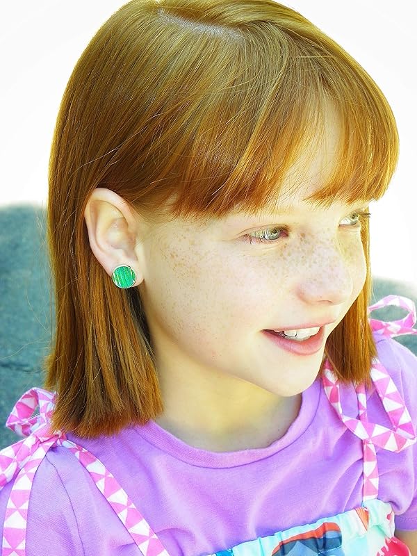 Summerfield Collection Silver-tone Frosted Metallic Stripe Stud Earrings 12mm (Green AB)